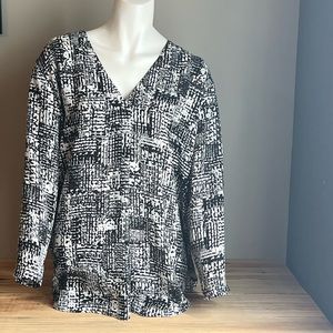 Van Heusen top bundle size X-Large